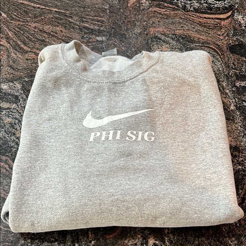 Gildan Gray Crewneck Sweater